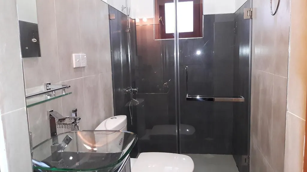 New Rani Inn Negombo Pensjonat