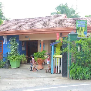  Privatunterkunft Familyhouse