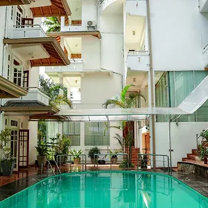 serene-garden-hotel.kandyhotelsnow.com/